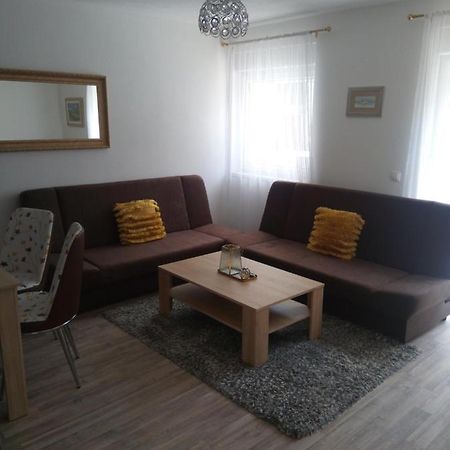 Apartman Vidovic ลิฟโน ภายนอก รูปภาพ
